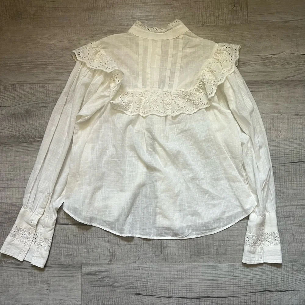 FREE PEOPLE Hit The Road Buttondown White Ruffled Long Sleeve Blouse Size Small - Picture 9 of 16